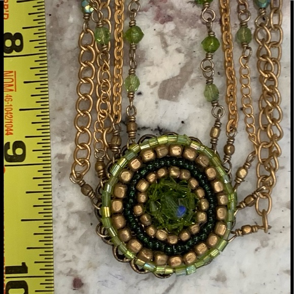 Vintage Choker Necklace with Green Peridot Stones - Picture 7 of 10